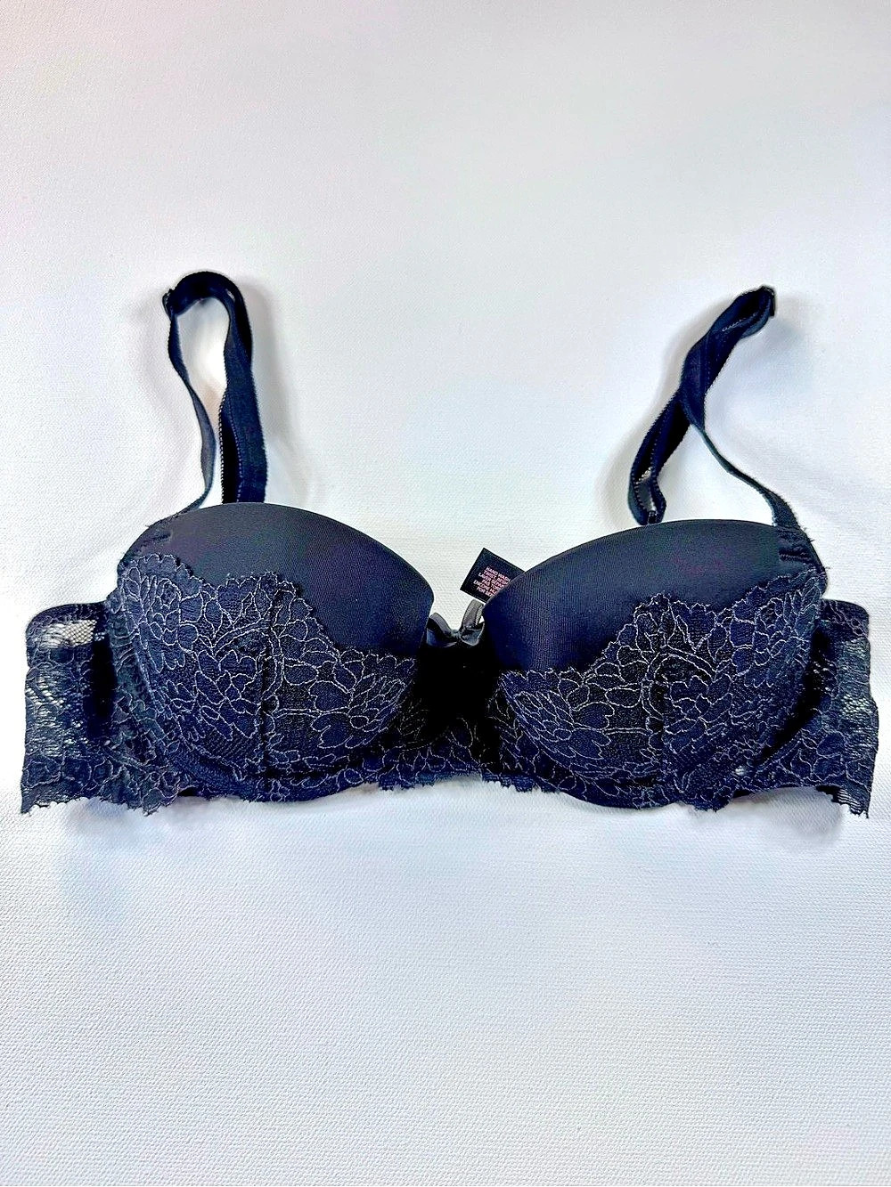 Victoria's Secret Dream Angels Balconet Push Up Lined Bra Floral Black Lace 32B